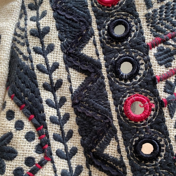 Star Mela Embroidered Jute Tote Bag - Picture 5 of 9